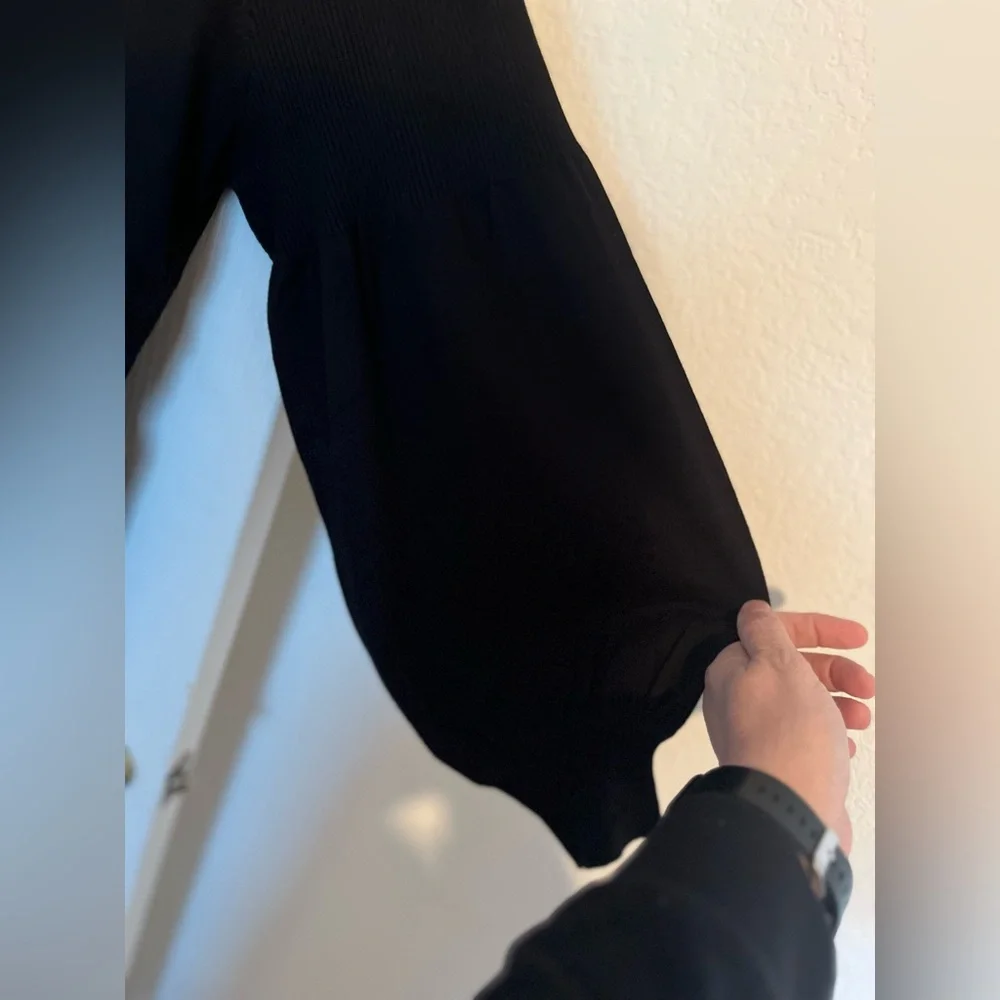 torrid Black V-Neck Sweater - Picture 3 of 4